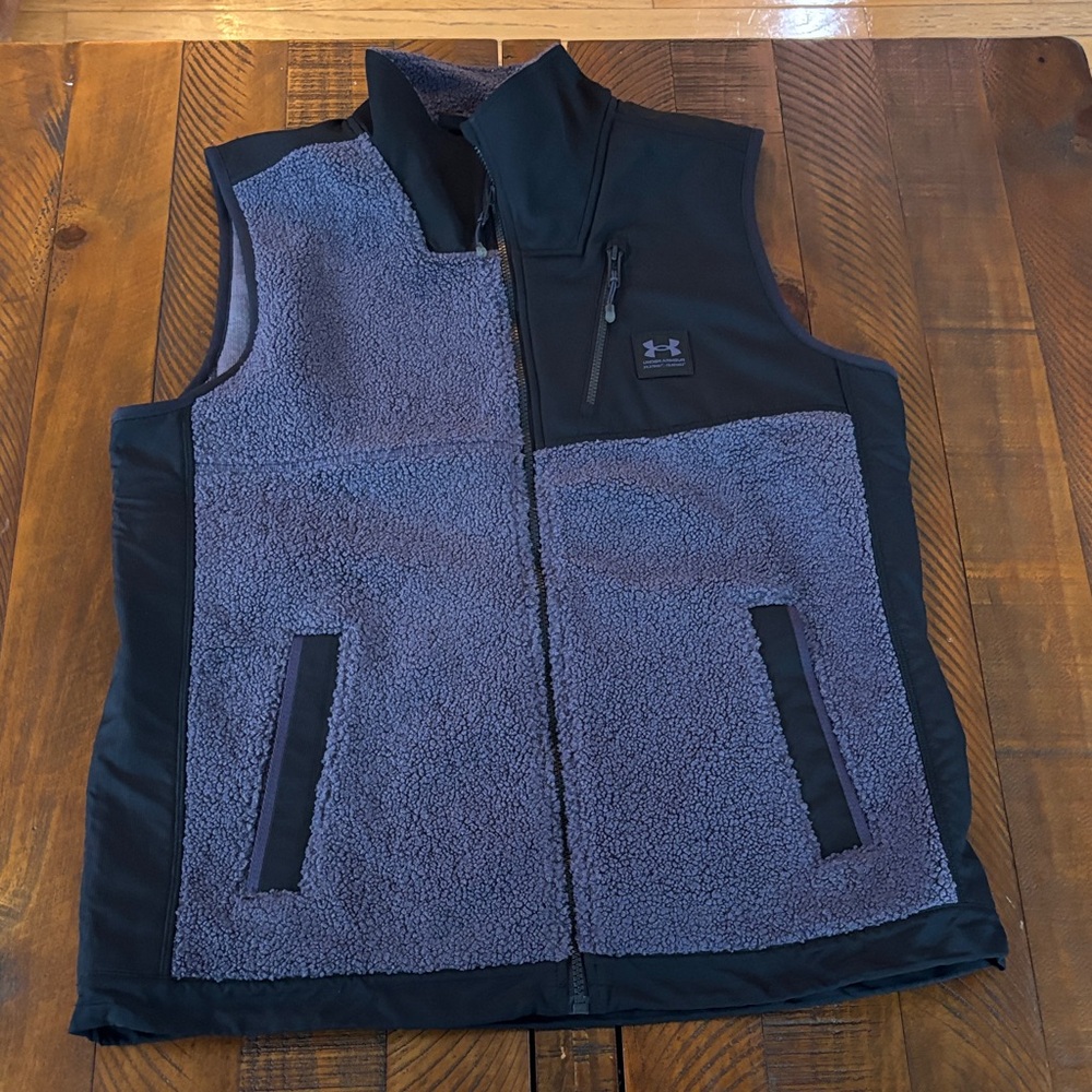 Under Armour Men's Black and Gray Sherpa Vest